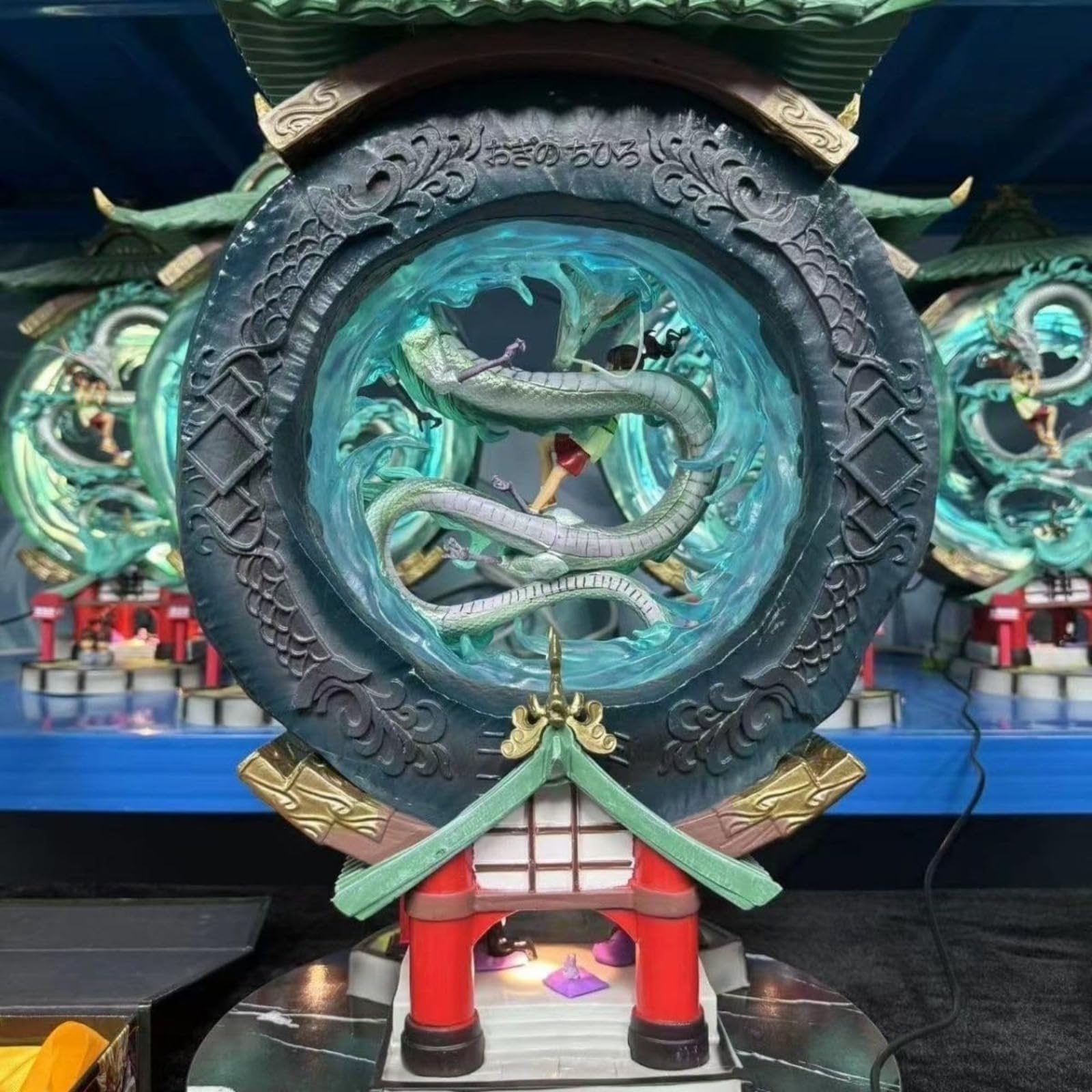 Amazon.co.jp: 千与千尋琥珀川千ちゃん自動車ストラップモデル置物誕生